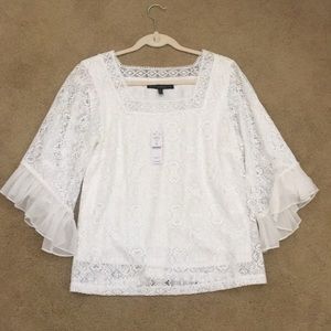 NEVER BEEN WORN BEAUTIFUL LACE TOP
